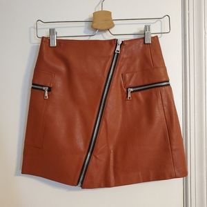 Brown and Black High Waisted Leatger Skirt with a front zipper, Edgy